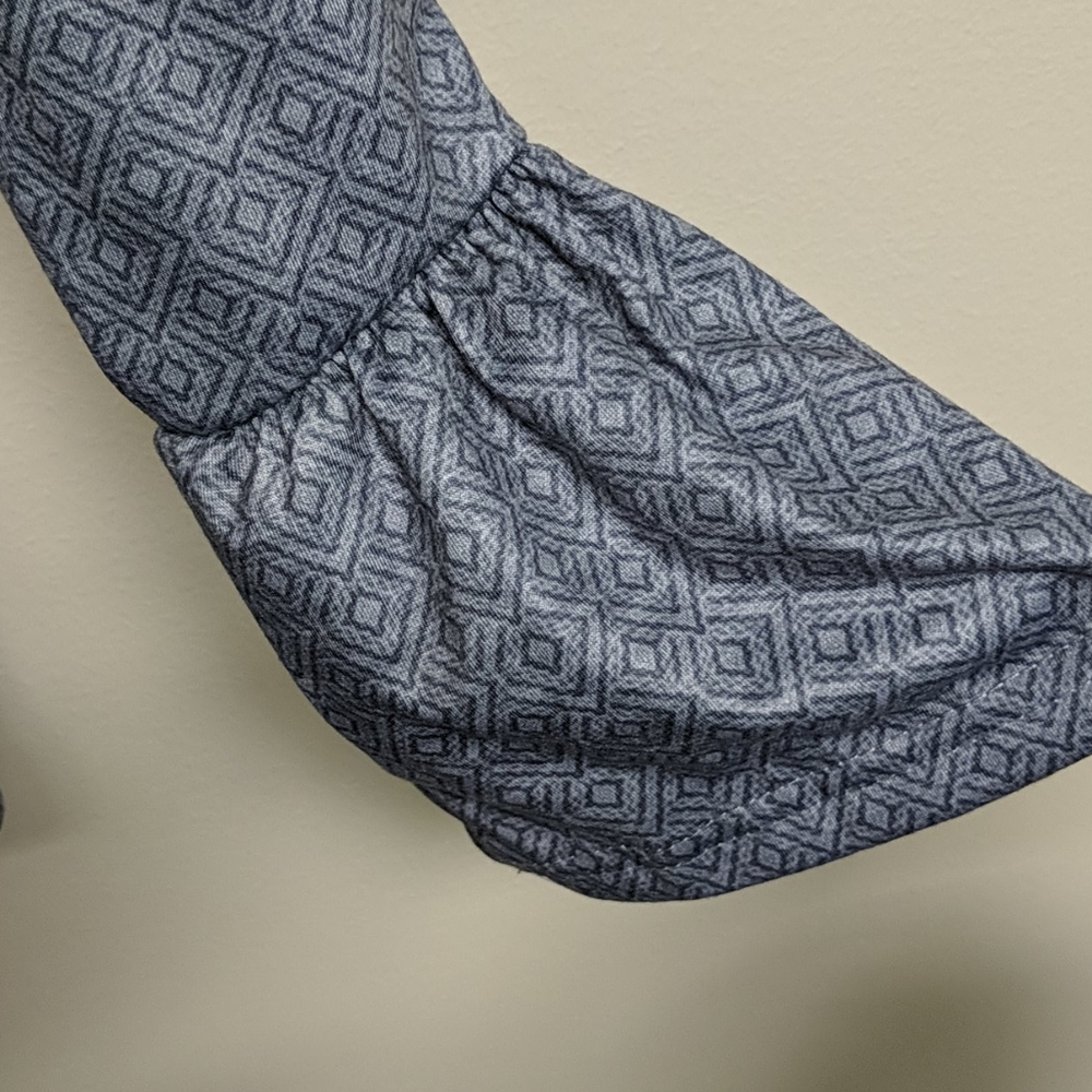 Top - Picture 3 of 4